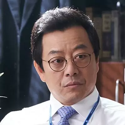 ソン・オク(イ・ギヨン)