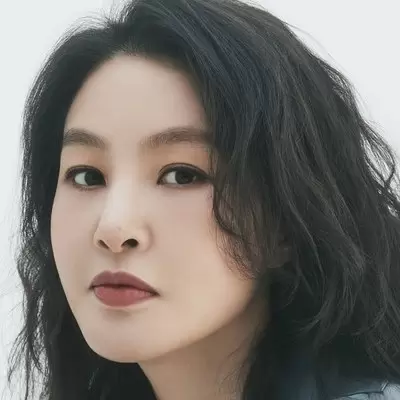 チン・スジョン(パク・ジヨン)