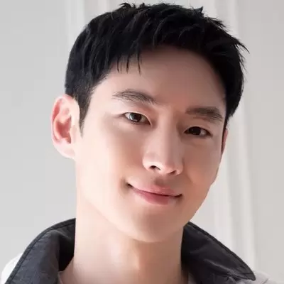 ユン・ジュノ(イ・ジェフン)