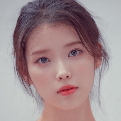 ヘ・ス（IU）