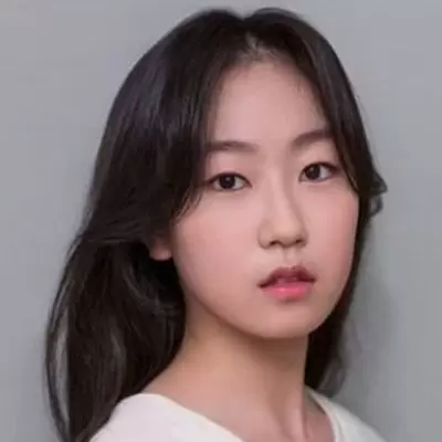 シン・ヨンボクの妹(キム・ファニ)