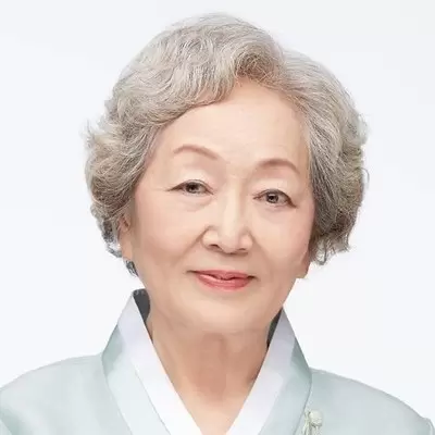 ハンギョルの祖母(パン会長)(キム・ヨンオク)